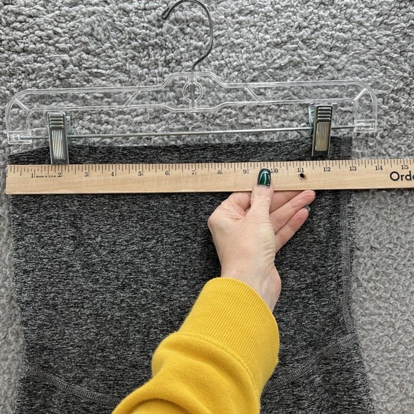 Beyond the Bump Yoga Leggings Gray Capri Comfort Stretch Maternity - Picture 3 of 11